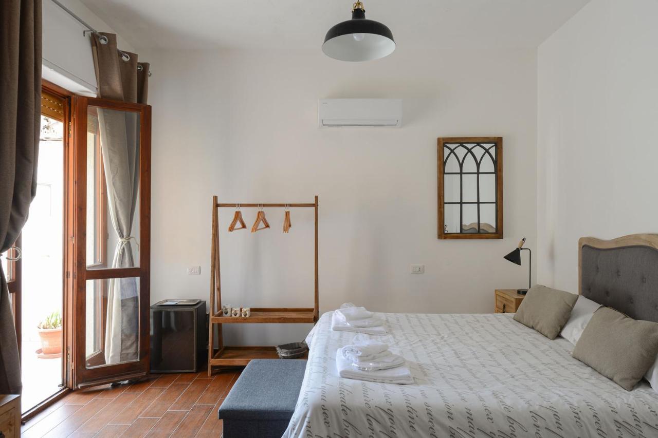 Giosuero Beach Alghero Luaran gambar